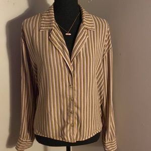 Davis Woven Button Down😍